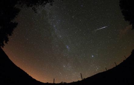 Imagen referencial. Para apreciar la lluvia de meteoros, conocida como Oriónidas, es necesario estar en sitios despejados y sin mucha luz.