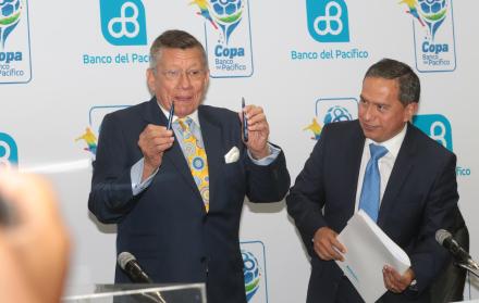 Carlos Villacís es el titular de la FEF.