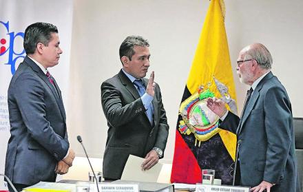 Antes de anunciar que se acelera el proceso para formar el CJ definitivo, el Consejo de Participación encargó la Superintendencia de Ordenamiento territorial a Fabián Neira. El consejero Xavier Zavala dijo que no se podía prever que habrían este tipo de i