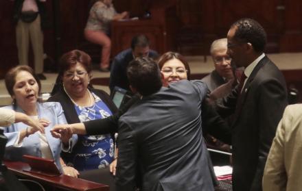 A inicios de este mes, el Pleno de la Asamblea no logró completar los votos para aprobar una resolución para que se investigue a la asambleísta Sofía Espín. Esto fue tomado como un primer triunfo para el bloque independiente cercano al expresidente Rafael