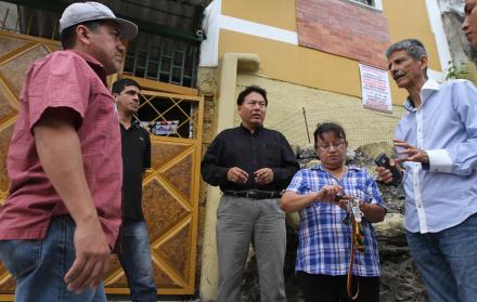 Función. Las cámaras podrán captar el arrojo de desechos, la no recolección de las heces de mascotas e incluso actos delictivos.