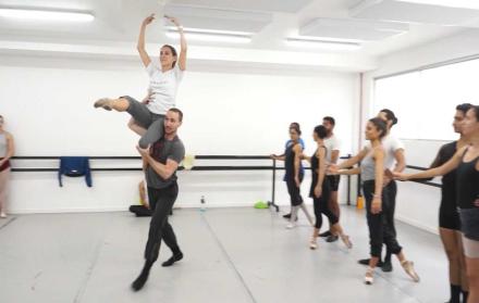 Dos en uno: así son Jéssica Abouganem y la danza