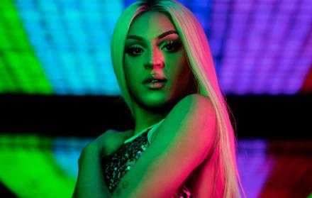 El drag queen brasileño está consiguiendo fama mundial gracias a su música bailable y derroche de sensualidad.