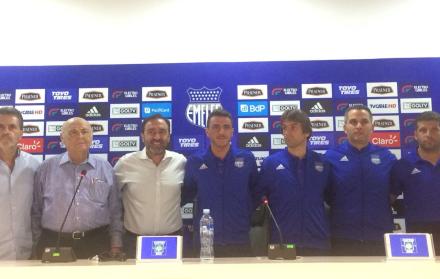 El lunes 28 de mayo, Emelec presentó a su nuevo director técnico: Mariano Soso. 