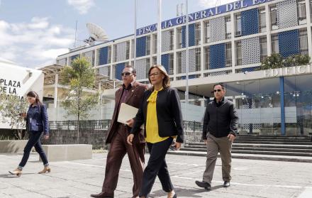 Denuncia. Elizabeth Cabezas se reunió la mañana de ayer con la fiscal general subrogante, Ruth Palacios.