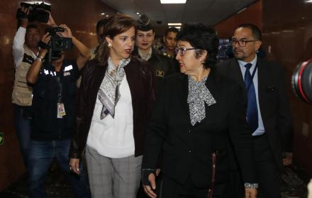 Presencia. La ministra de Gobierno, María Paula Romo ha tenido un acercamiento continuo con la Asamblea.