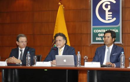 Contraloría presenta el informe sobre deuda pública.