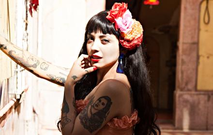 Mon Laferte: “A todo le encuentro la belleza”