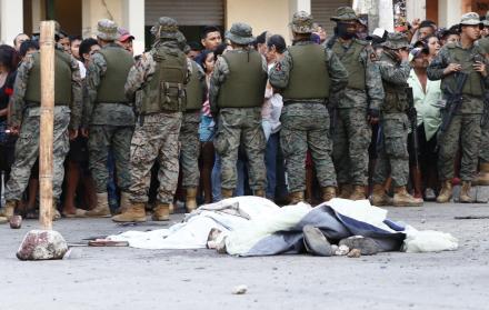 Hecho. Dos hombres y una mujer fueron asesinados en la calle tras un rumor de secuestro.