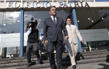 Diligencia. El exministro del Interior José Serrano dio una versión en el caso de delincuencia organizada.