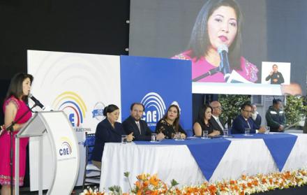 Nubia Villacis titular del CNE
