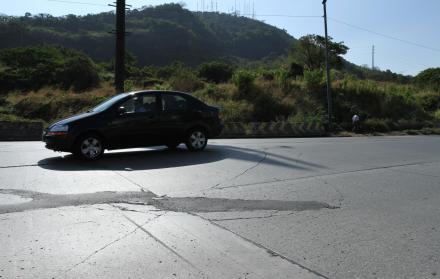 Varios conductores consultados por EXPRESO manifestaron que el levantamiento leve de la calzada les provoca riesgos al momento de circular por el lugar.