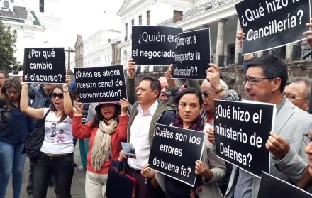 Familiares y colegas del equipo periodístico quieren respuestas del gobierno ecuatoriano.