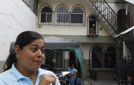 Leopoldina Vera muestra la casa que heredó de su madre. Aún no compra el terreno 3