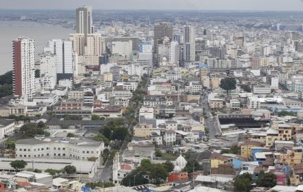 Sustentabilidad. Comprende los espacios públicos, densidad, movilidad, áreas verdes, sonoridad, entre otros.