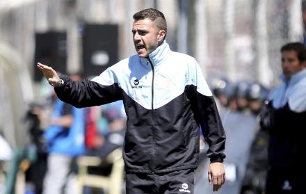 Amigo de Omar de Felippe y exentrenador del uruguayo Brahian Alemán, Soso es amante de las cábalas.