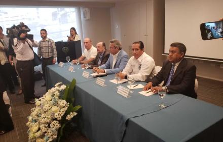 A la cita también acudió Gustavo Larrea, como director nacional de Democracia Sí, a respaldar las próximas candidaturas.