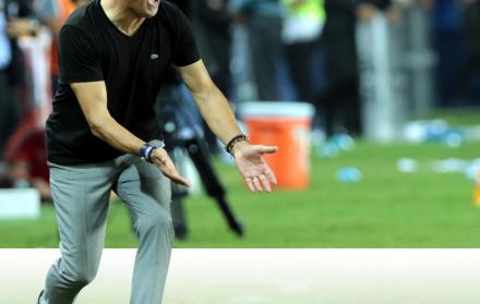 “Este será el último partido que dirijo a Emelec. En mi interior tengo una pequeña luz que me dice que podemos dar otro Maracanazo”. Alfredo arias, Dt de Emelec