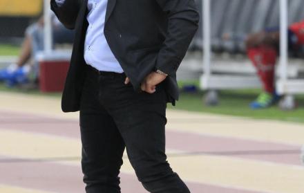 Diferencias. El entrenador uruguayo considera que el proyecto con Delfín se cortó de forma prematura, él tenía confianza de revertir los malos resultados.