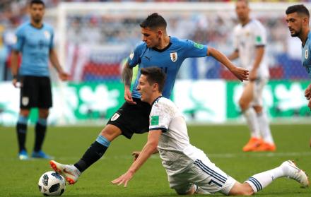 Rusia jugó todo su segundo tiempo y parte del primero, con 10 jugadores.