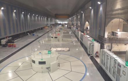 La hidroeléctrica Coca Codo Sinclair, la obra más grande del Ecuador, no entrega energía para Guayaquil porque no existe un sistema de conexión con la ciudad.