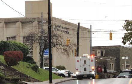 11 personas habrían fallecido tras el tiroteo registrado en Pittsburg.