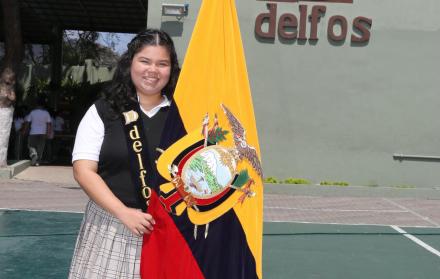Orgullosa. Con un promedio de 9,98, Keyla Franco Hidalgo es la abandera del Delfos.