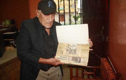 Memorias. Pesantes saca del baúl de los recuerdos, fotos y varios recortes de periódicos latinoamericanos.