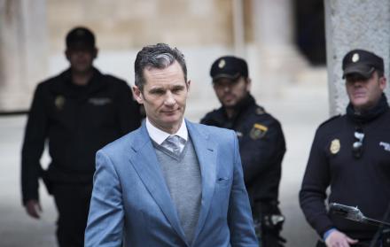 Urdangarin. Cumplirá una pena de cinco años y diez meses de cárcel por un caso de malversación de dinero.