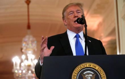 Trump ha amenazado anteriormente con dejar que el gobierno paralice el 1 de octubre si no obtiene dinero para el muro fronterizo con México. 