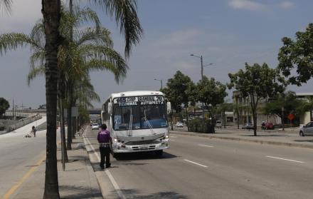 Obra. Cerca de uno de los ramales del puente que une a Guayaquil con Samborondón, en la II etapa de la coop. Juan Pablo II, se construirá la nueva estructura con una inversión de 518.996 dólares.