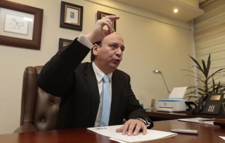 El fiscal Carlos Baca Mancheno.