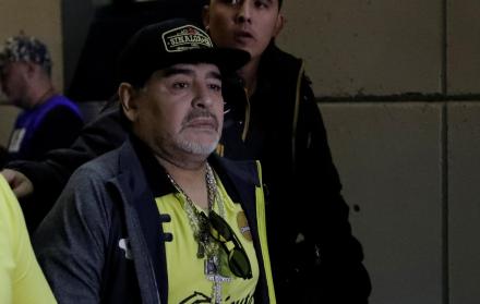 Maradona fue expulsado el jueves durante el partido de ida por ofender al árbitro y al entrenador del San Luis, Alfonso Sosa.