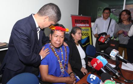 Reclamo. Pablo Fajardo y Humberto Piaguaje dicen que Chevron quiere presionar al país con este fallo.