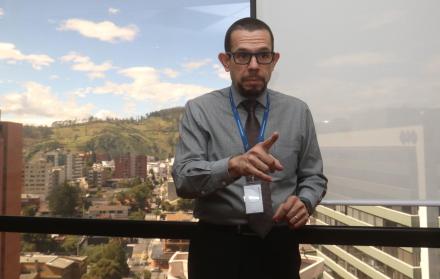 “Como garantizar la transparencia de un concurso que se reanuda en un contexto en el que los cuestionarios estuvieron a la venta”.