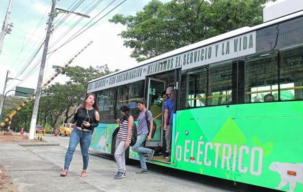 Pruebas. Hasta la próxima semana, el vehículo eléctrico será probado en el campus Prosperina de la Espol.