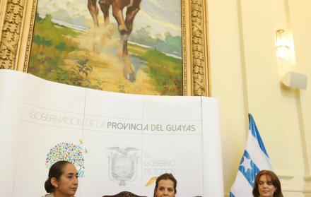 Cita. La general Varela, junto a la ministra Romo y la gobernadora Vallejo.