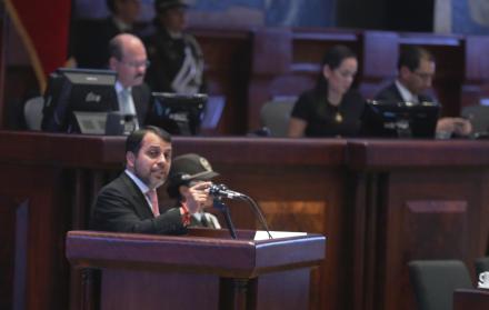 Protagonista. La comparecencia del ministro de Justicia fue la más esperada de ayer. Decepcionó a todos.