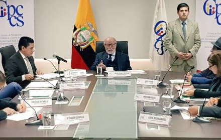 Según el titular del CPCCS transitorio, Julio César Trujillo, la decisión se da “por los problemas que han surgido en el seno de ese Consejo”.
