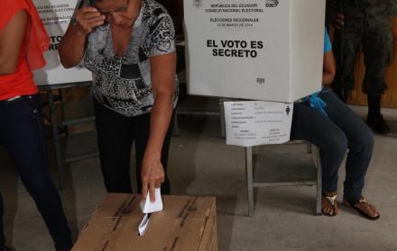 Imágenes de las elecciones seccionales de 2014.