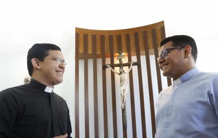10:00. Sábado 21 será la consagración de los once sacerdotes en la catedral de Guayaquil