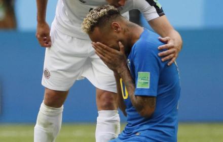 Reacción de Neymar luego de ganar a Costa Rica. 