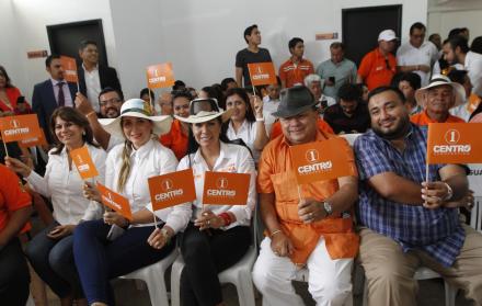 Centro Democrático. El movimiento confirmó a sus candidatos para las elecciones de marzo del 2017 en todo el país.