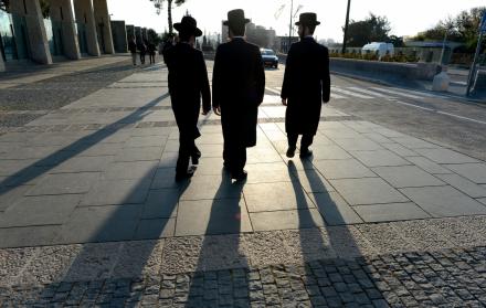 Cambios. Jóvenes israelíes empiezan a dejar la comunidad ultraortodoxa (en hebreo, haredim, temerosos de Dios), para buscar su propio camino.