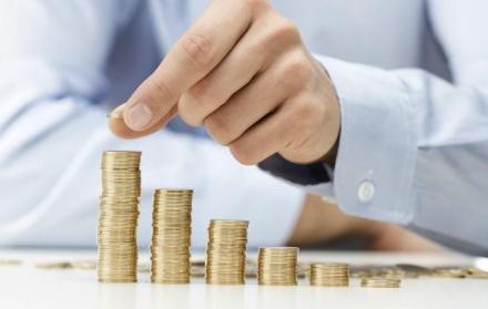 Referencial. El tope a este rubro se lo impuso durante el gobierno de Correa. 