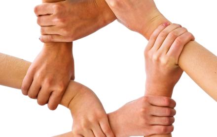 Modernidad. Para los sacerdotes el mandamiento dictado por Jesucristo no tiene fecha de caducidad, por lo que no recomienda separar entre cristiano moderno y antiguo.