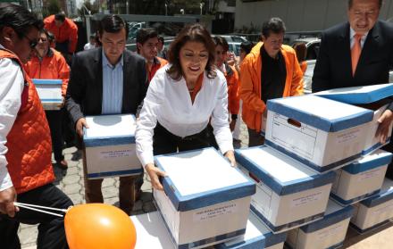 Refrencial. Existen actualmente 23 organizaciones políticas nacionales y una provincial en proceso de obtener su registro electoral.