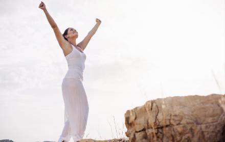 80 por ciento de los tejidos conectivos de la piel lo conforma el colágeno. Esta proteína se encuentra en el 70 % del cartílago y en el 30 % del hueso.