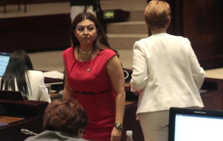 Reemplazo. Espín anunció que su reemplazo en la Asamblea es Ronny Aleaga. “También es correísta”, aclaró la exlegisladora.
