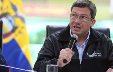 César Navas, Ministro del Interior.